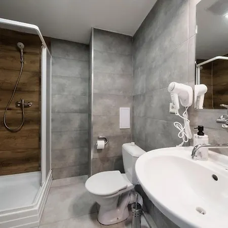 Hotel Bayer 3*